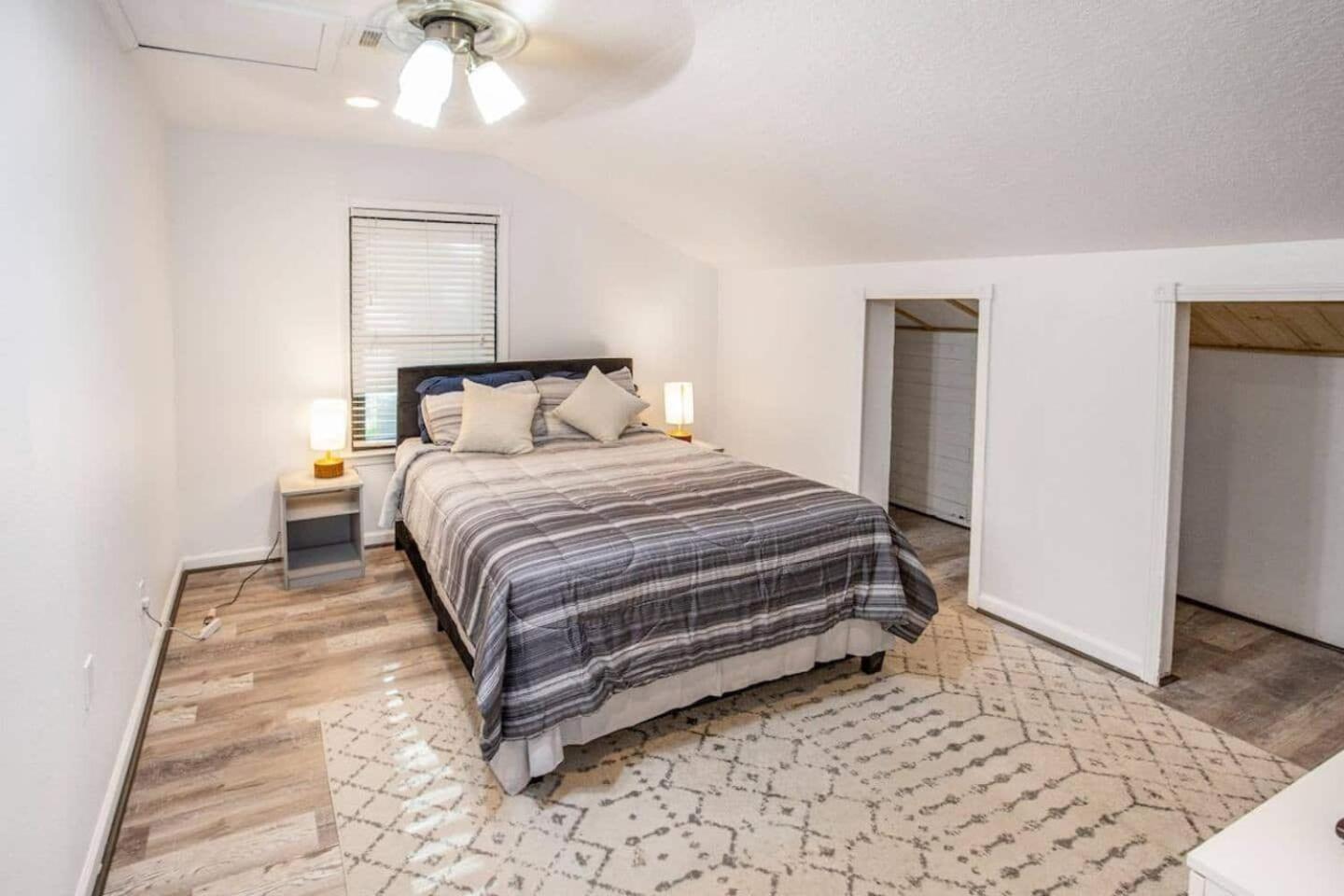 Sunmeadow Manor Retreat Vila Friendswood Exterior foto
