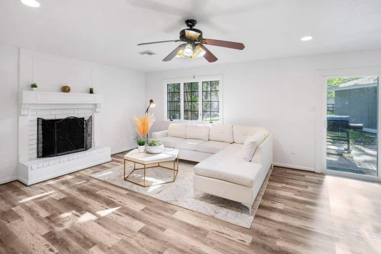 Sunmeadow Manor Retreat Vila Friendswood Exterior foto